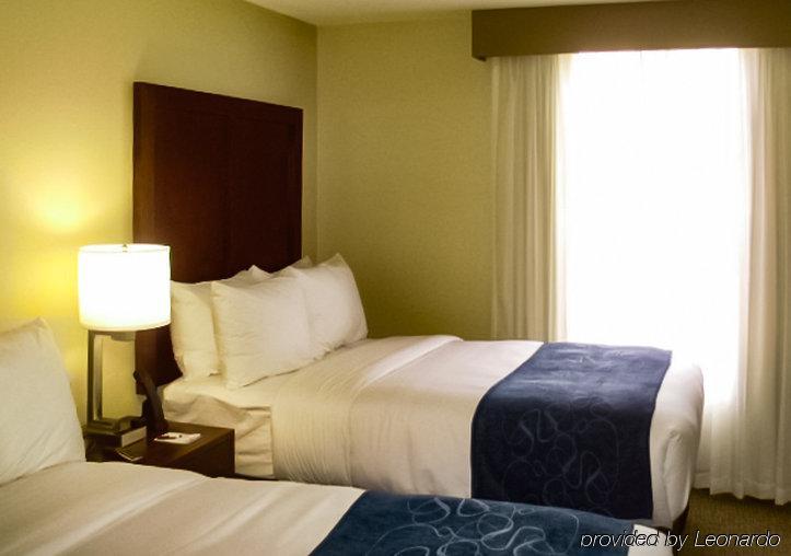 Comfort Suites Near Potomac Mills Woodbridge Exterior foto
